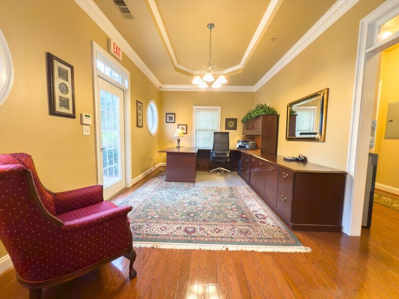 More Photos Of 4485 Tench Rd, Suwanee Loft Creative Space For Lease