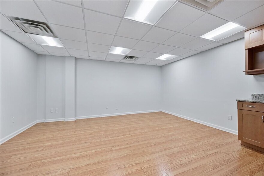 More Photos Of 159 Us Highway 46, Rockaway Office For Lease