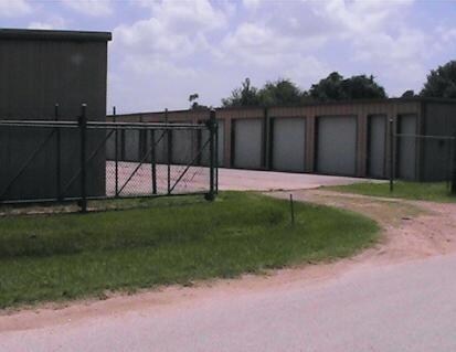 More Photos Of 9822 Franklin Rd, Houston Self Storage For Sale