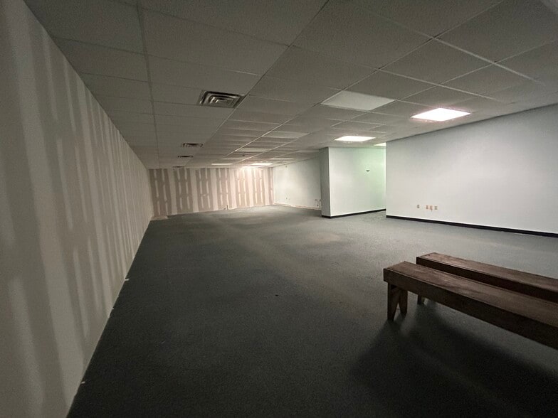 More Photos Of 2623 Park Ave, Petersburg Medical For Lease