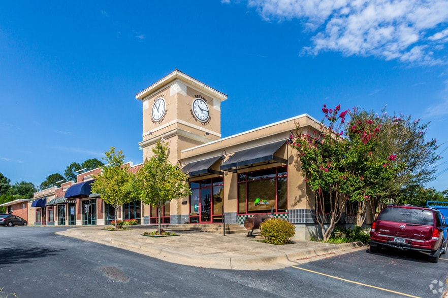 Primary Photo Of 304 Reynolds Rd, Bryant Freestanding For Lease