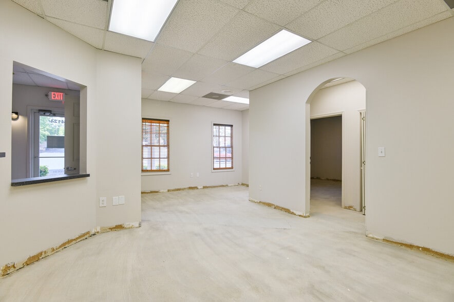 More Photos Of 4124 Us-278 Hwy, Covington Office For Sale