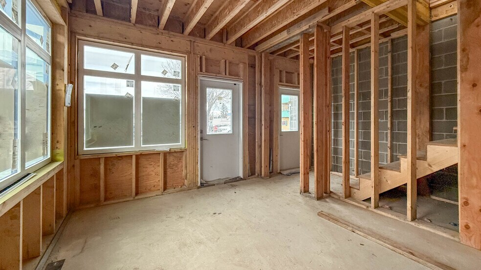 More Photos Of 704 Cliff St, Enderby Office For Lease