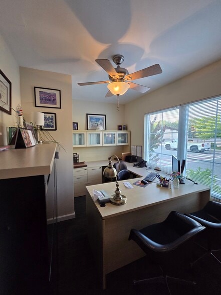 More Photos Of 20 A St, Framingham Office For Sale