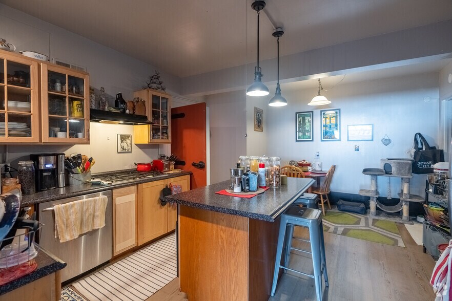 More Photos Of 66-70 S Broadway, Denver Apartments For Sale