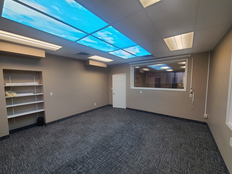 More Photos Of 2360 N Nevada Ave, Minneapolis Warehouse For Sale