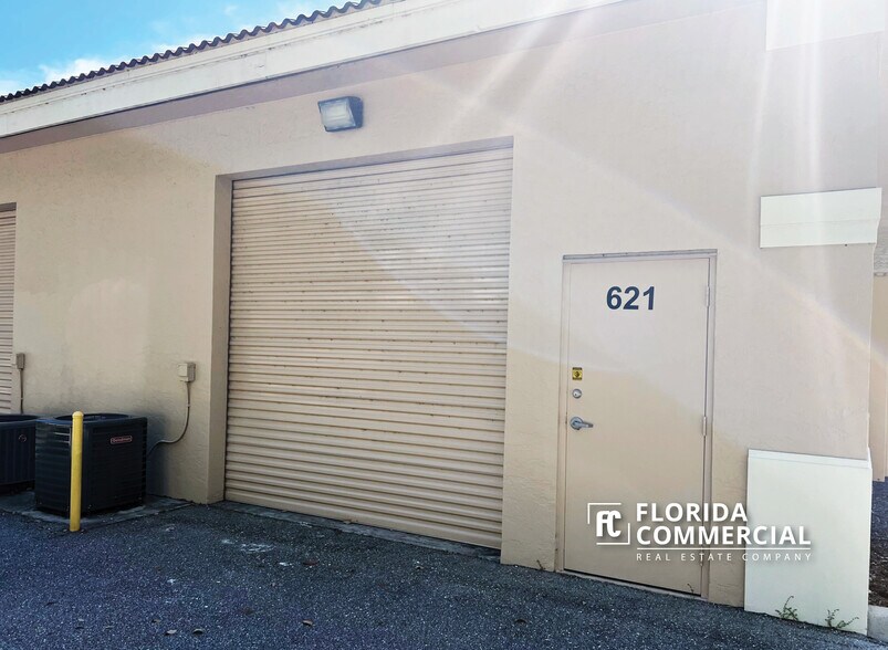 More Photos Of 609-673 SE Central Pky, Stuart Office For Lease