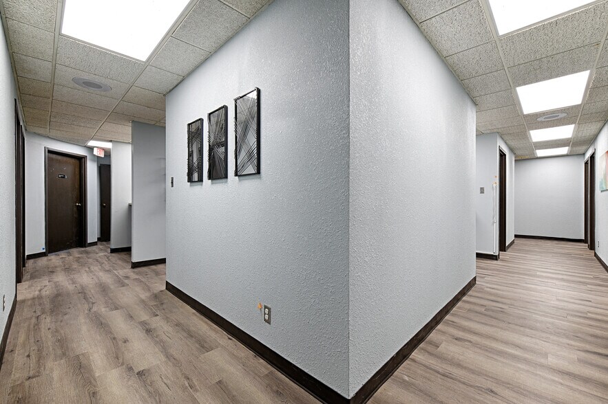 More Photos Of 1425 N O'Connor Rd, Irving Medical For Sale