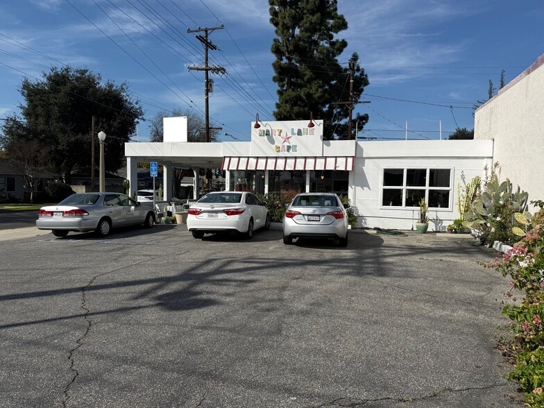 More Photos Of 301 N San Marino Ave, San Gabriel Freestanding For Lease