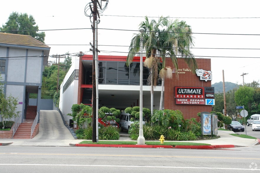 More Photos Of 12754 Ventura Blvd, Studio City Office For Lease