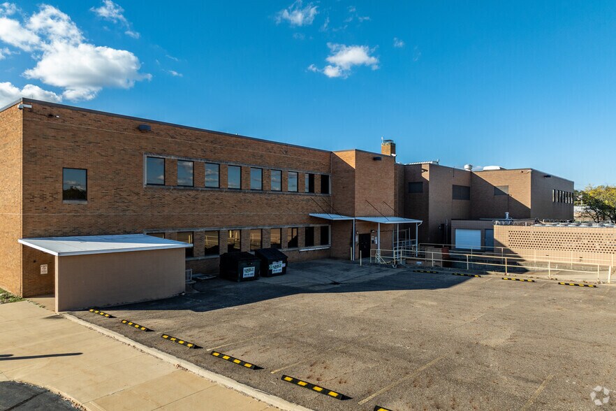 More Photos Of 1020 Market Ave N, Canton Office For Sale