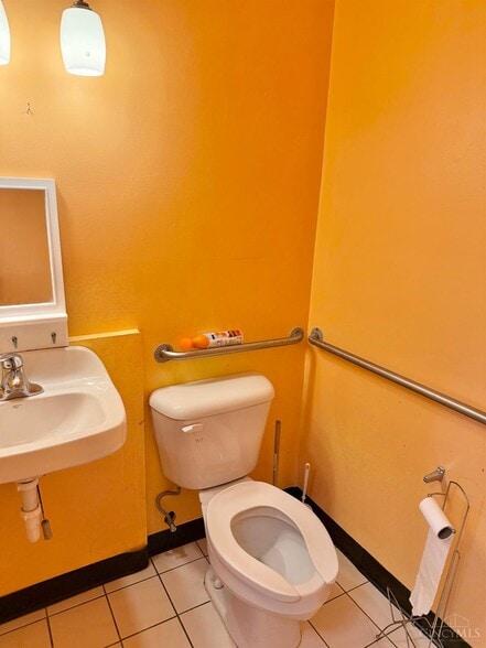 More Photos Of 3829 North Bend Rd, Cincinnati Office For Sale