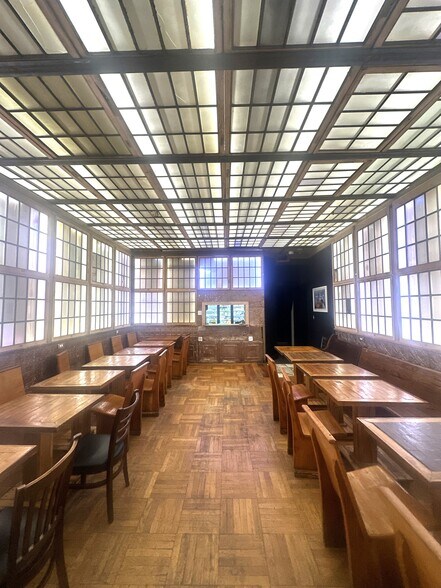 More Photos Of 564 DeKalb Ave, Brooklyn Warehouse For Lease