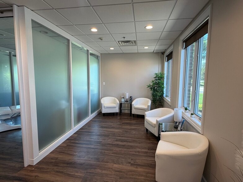 More Photos Of 15915 S Crystal Creek Dr, Homer Glen Office Residential For Sale