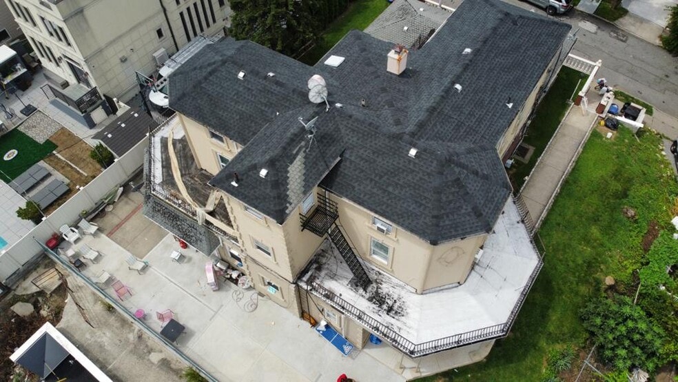 More Photos Of 69 Starbuck St, Staten Island Apartments For Sale