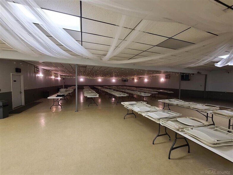 More Photos Of 7108 Maple Valley Rd, Brown City Specialty For Sale