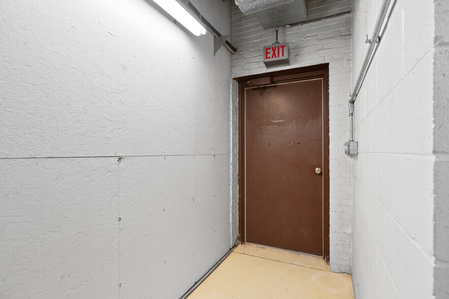 More Photos Of 350 N Center St, Brandon Industrial For Sale