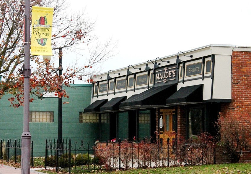 More Photos Of 535 Main St, Ames Office For Lease