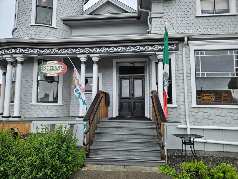 Primary Photo Of 860 10th St, Arcata General Retail For Sale