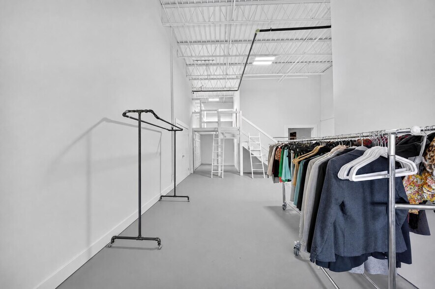 More Photos Of 288 Hill St, Buford Office For Lease