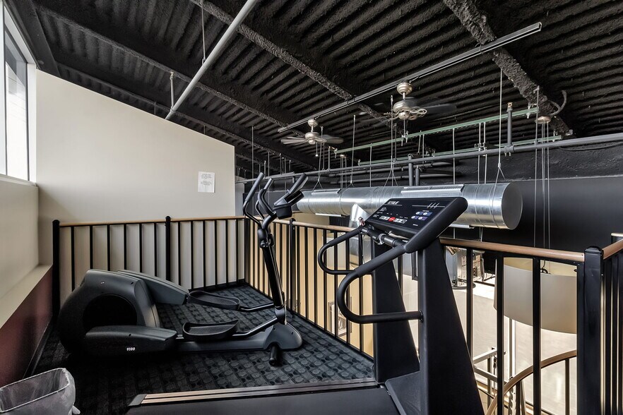 More Photos Of 665 Main St, Buffalo Office For Lease