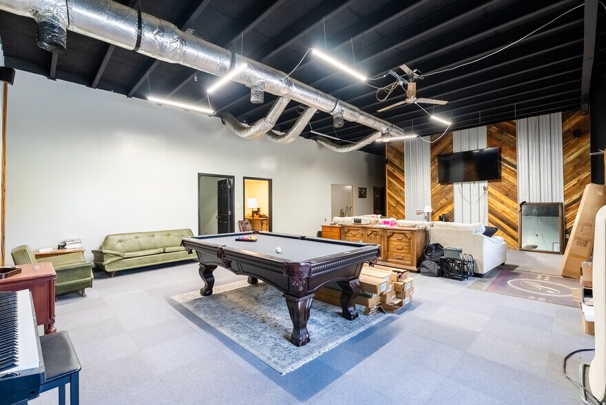 More Photos Of 5141 Roane State Hwy, Rockwood Warehouse For Sale