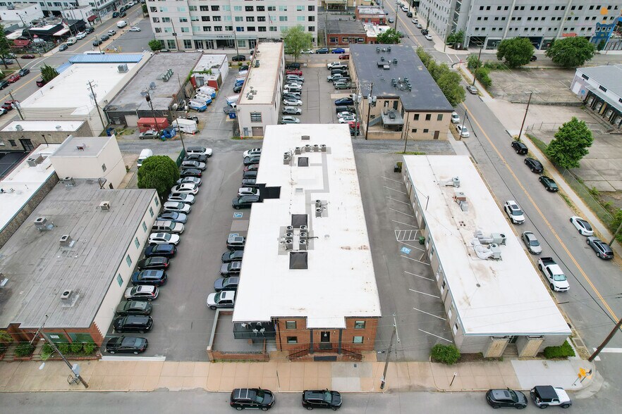 More Photos Of 3117 W Clay St, Richmond Loft Creative Space For Sale