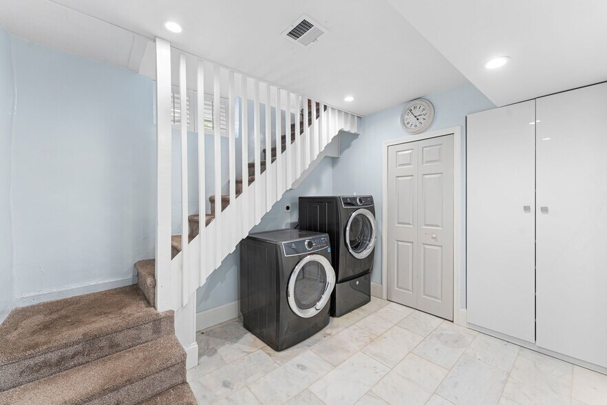 More Photos Of 47 Clinton St, Framingham Apartments For Sale