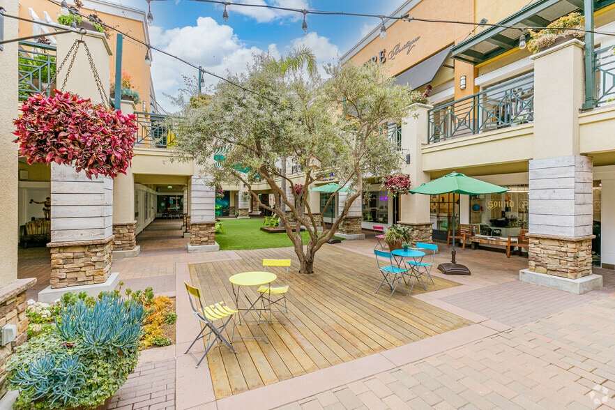 More Photos Of 2610-2750 Via De La Valle, Del Mar Unknown For Lease