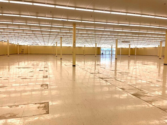 More Photos Of 21759 State Road 7, Boca Raton Freestanding For Lease