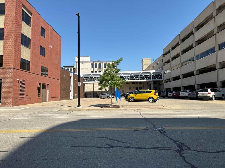 More Photos Of 320 3rd St SE, Cedar Rapids Office For Lease