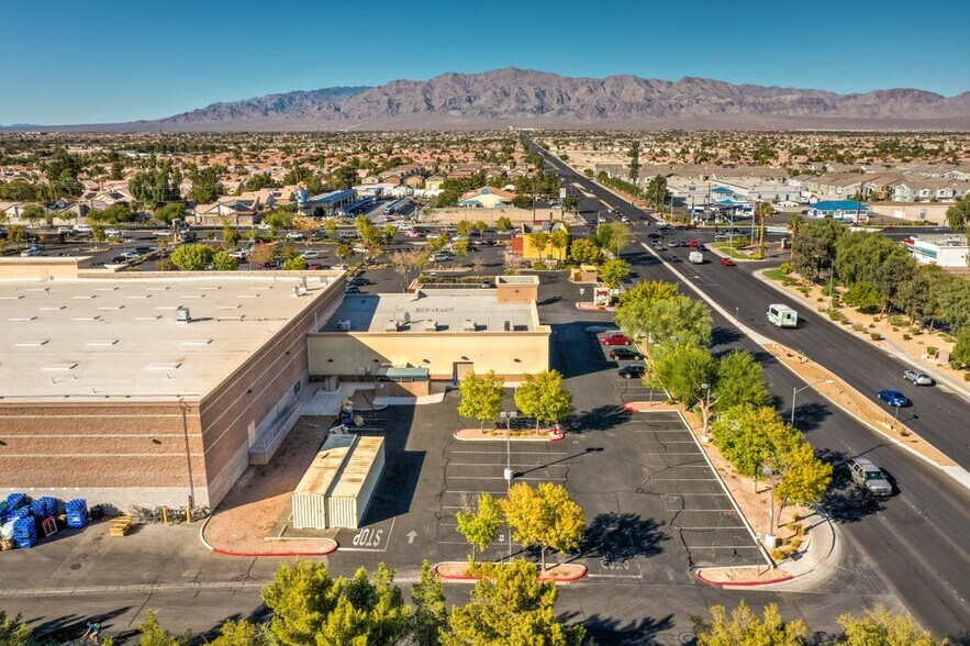 More Photos Of 2943-3073 W Craig Rd, North Las Vegas Unknown For Lease