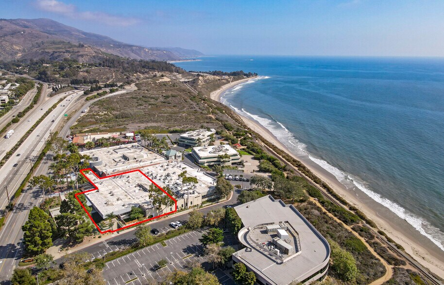 More Photos Of 6307-B Carpinteria Ave, Carpinteria Office For Lease