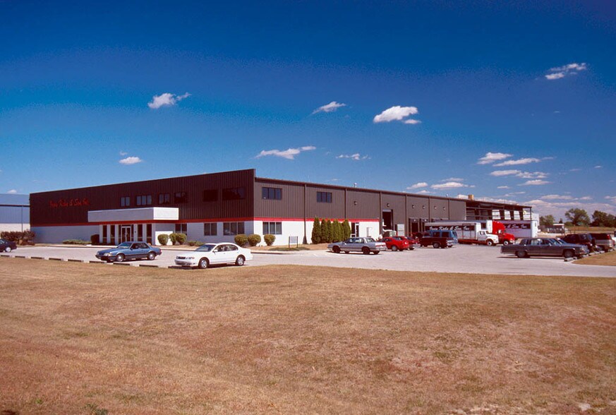 More Photos Of 6555 Guion Rd, Indianapolis Warehouse For Sale