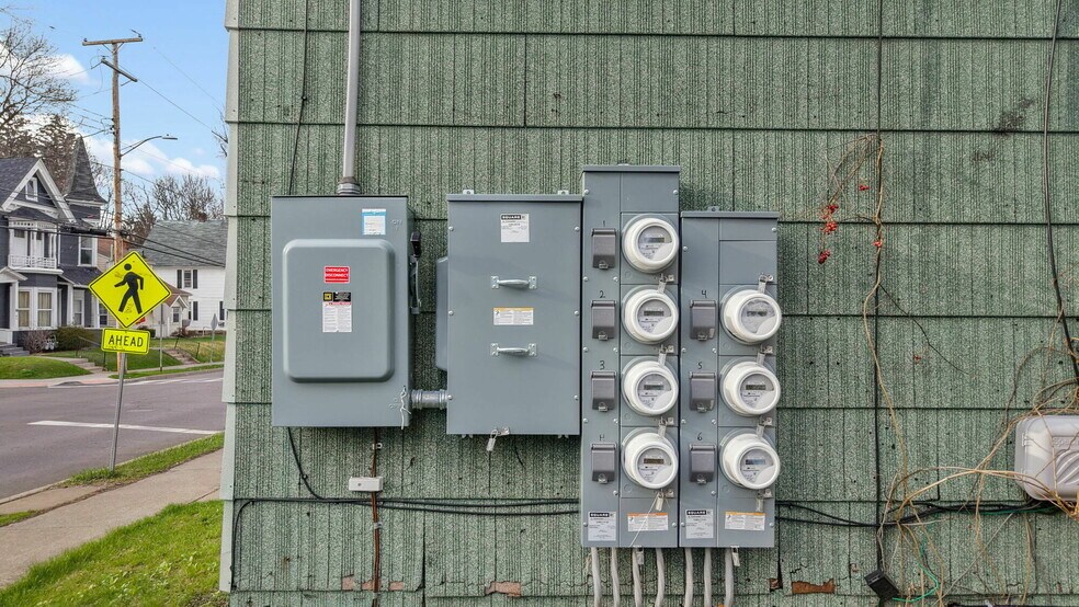 More Photos Of 101 Pennsylvania Ave, Binghamton Apartments For Sale