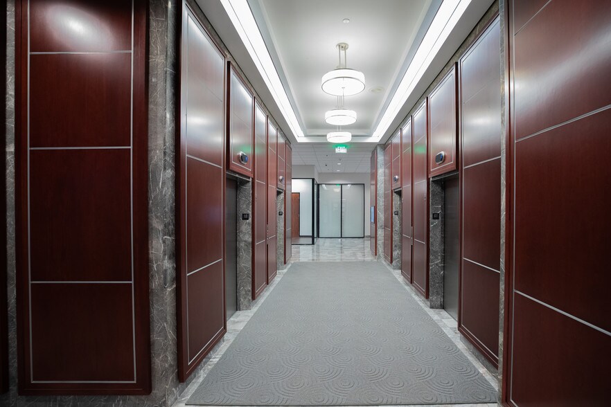 More Photos Of 15851 Dallas Pkwy, Addison Office For Sale