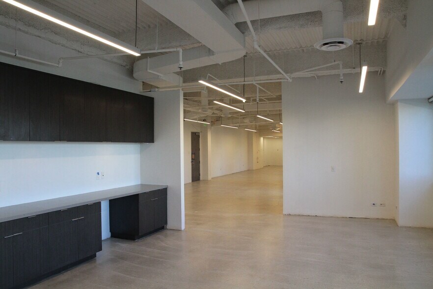 More Photos Of 9350 Wilshire Blvd, Beverly Hills Office For Lease