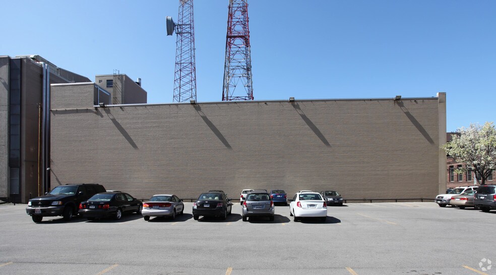 More Photos Of 95 N Fitzhugh St, Rochester Office For Lease