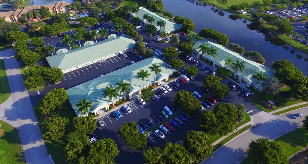 Primary Photo Of 6821 Palisades Park Ct, Fort Myers Office For Lease