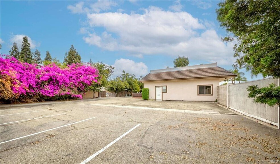 More Photos Of 8111 W Commonwealth Ave, Buena Park Medical For Sale