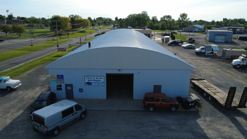 More Photos Of 8125-8127 Thompson Rd, Clay Unknown For Lease