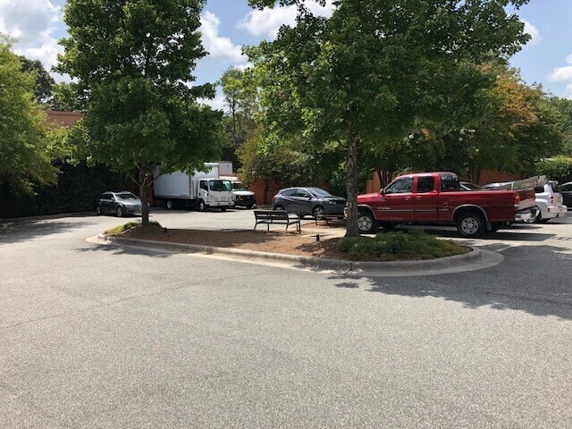 More Photos Of 807 W Ward Ave, High Point Office For Sale