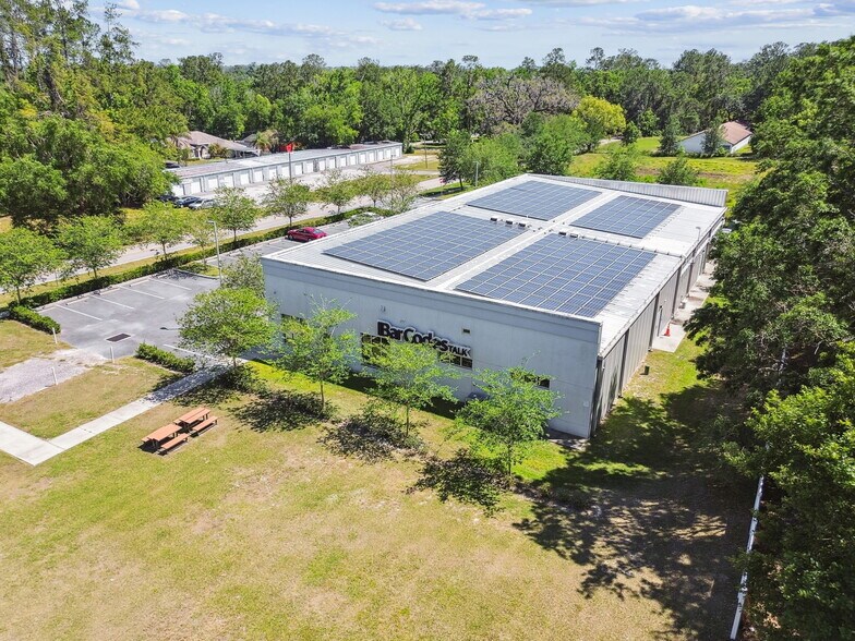 More Photos Of 924 Hale Ave, Brooksville Office For Sale
