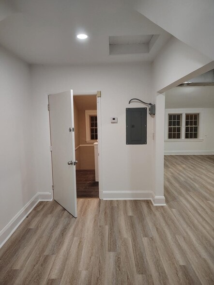 More Photos Of 6901 York Rd, Baltimore Unknown For Lease