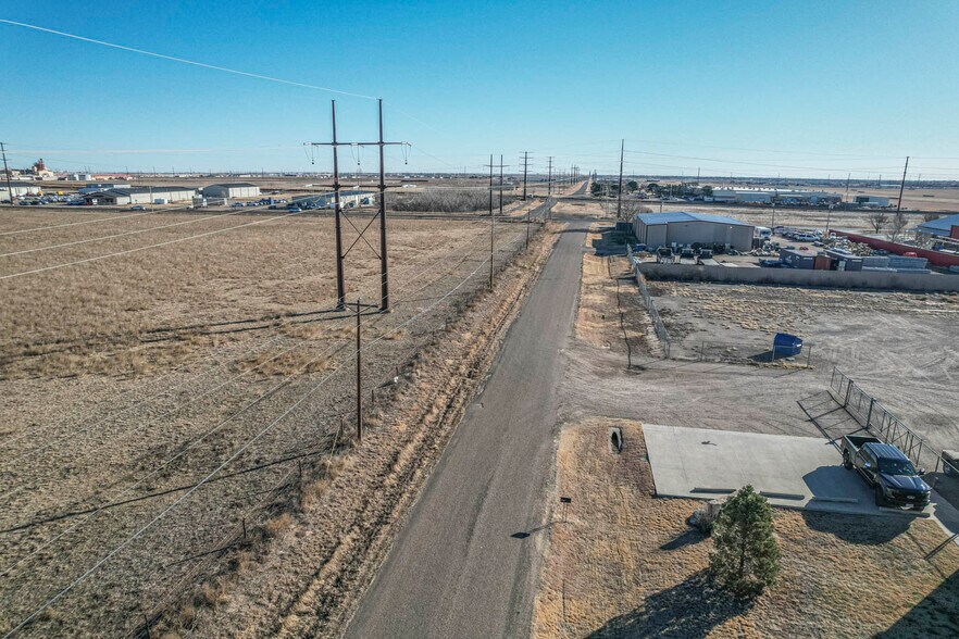 More Photos Of 2901 Lafayette Ln, Amarillo Warehouse For Sale