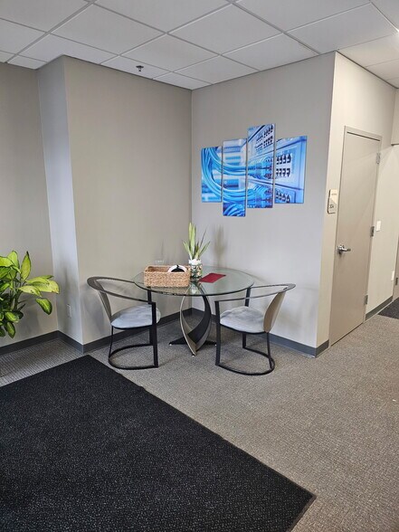More Photos Of 5500 Cottonwood Ln SE, Prior Lake Warehouse For Lease