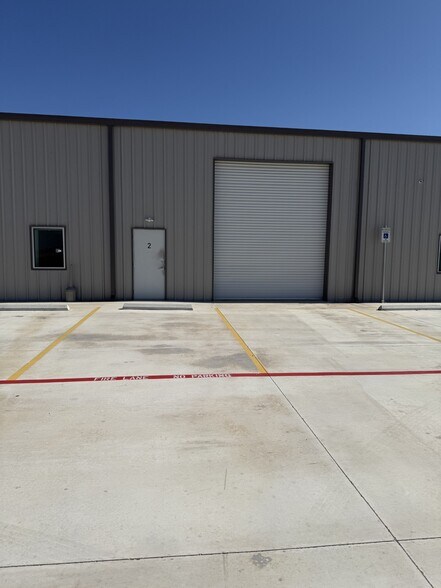 More Photos Of 299 Navarro Dr, Seguin Unknown For Lease