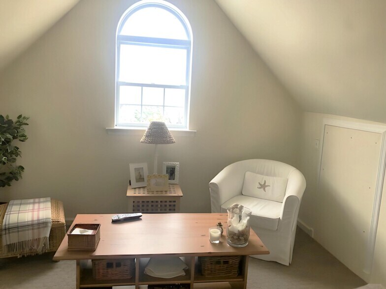 More Photos Of 16 Station Rd, Bellport Village Office Residential For Lease