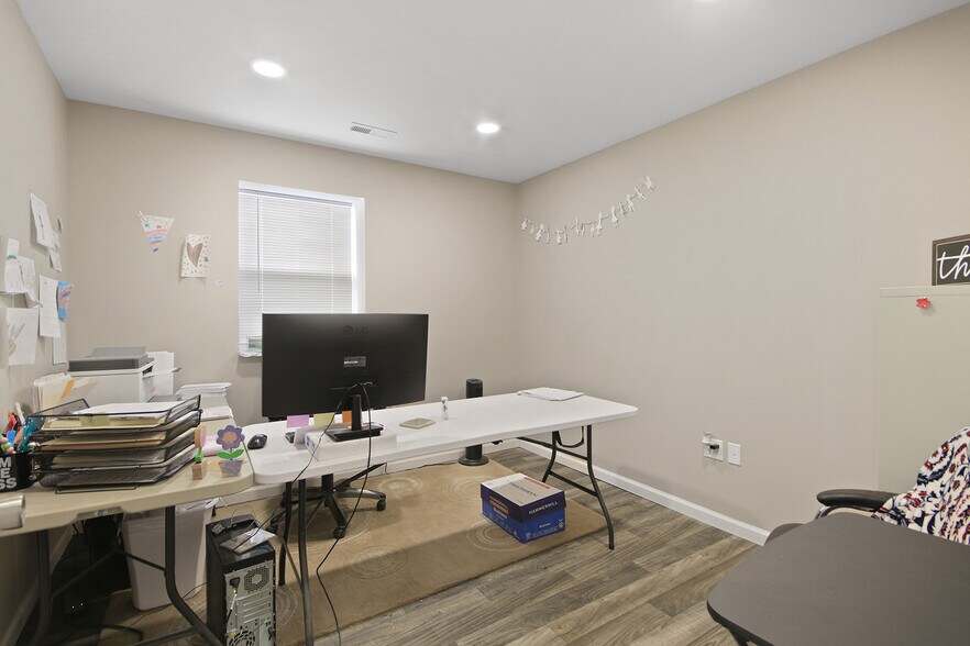 More Photos Of 1010 W Buchanan St, California Freestanding For Sale