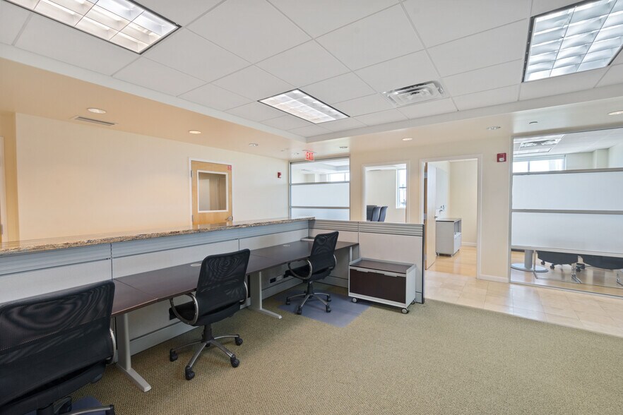 More Photos Of 3363 NE 163rd St, North Miami Beach Medical For Lease